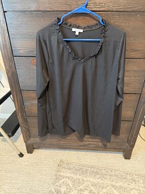 white birch Black Ribbed Ruffle V-Neck Long Sleeve Top